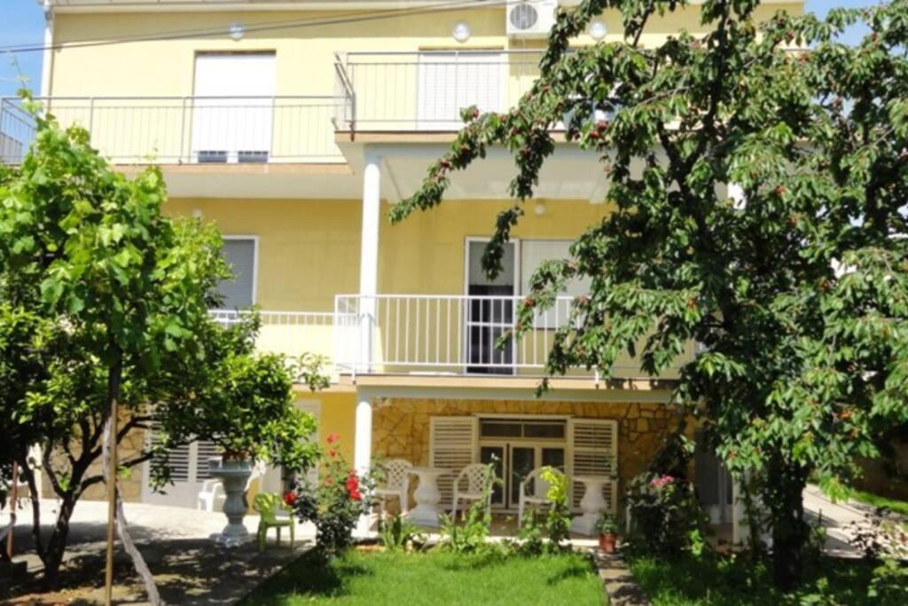 Croatia Zadar Borik Family Apartment With Garten View Number 2 Exterior foto